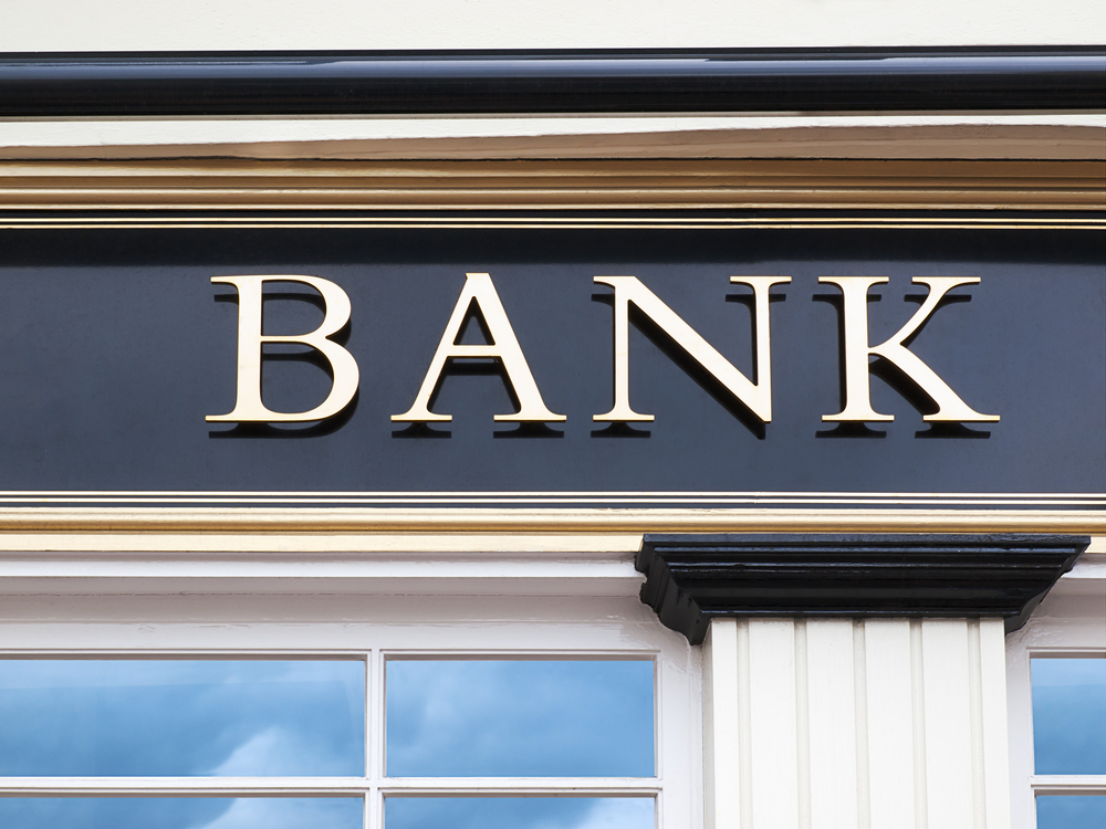 A building with the text "bank" written on it