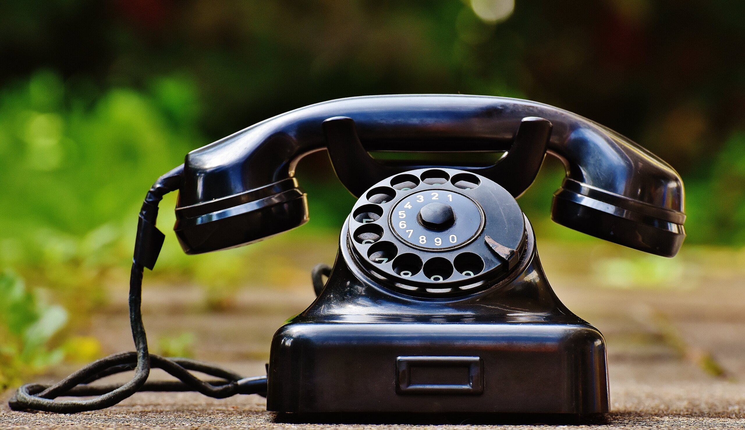 The Ultimate Guide to Choose the Best Answering Service for Small Businesses